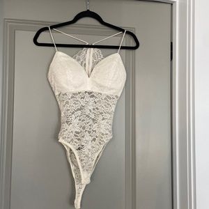 White lace gold zipper body suit